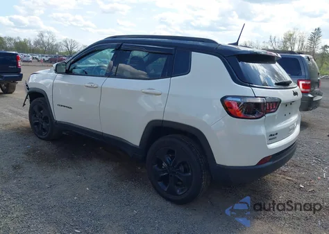 2021 Jeep Compass Altitude 4X4 z USA, uszkodzony, nr VIN 3C4NJDBB5MT543426